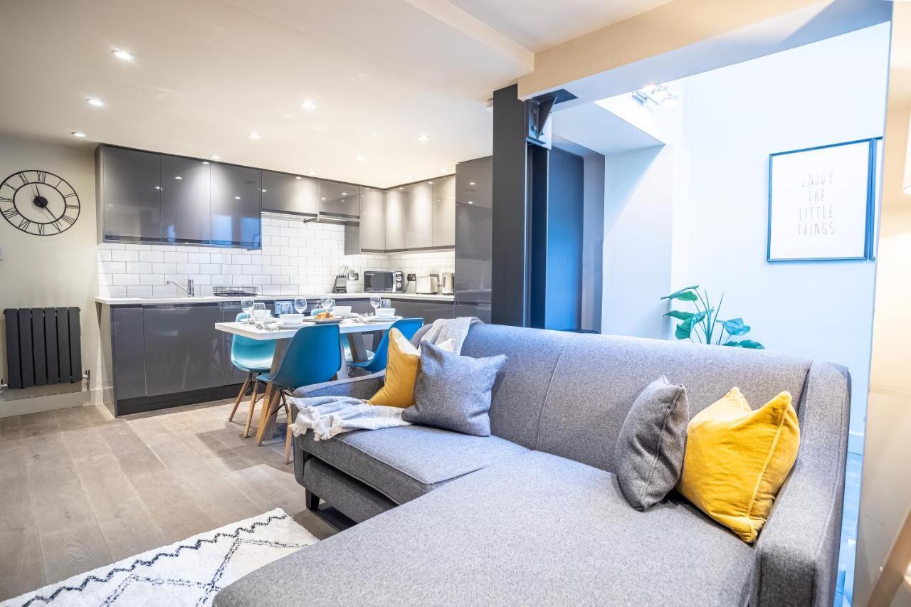 לונדון Modern Two Bedroom Apartment In Fulham By Sojo Stay מראה חיצוני תמונה